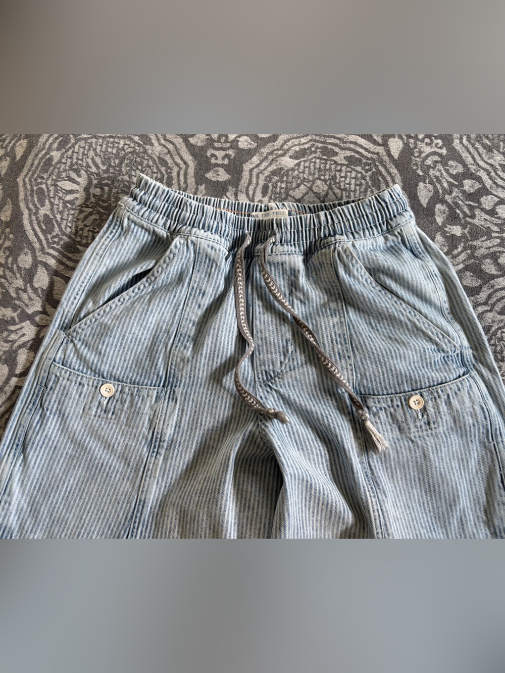 We The Free Bright Eyed Low Slung Pull On Striped Barrel Jeans XS - Picture 6 of 10